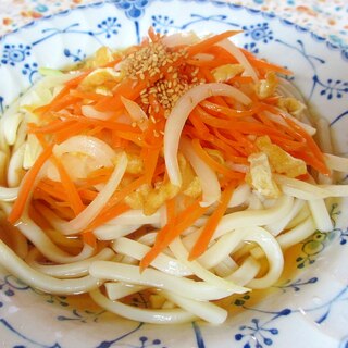 にんじんお揚げ炒めのっけ冷やしうどん